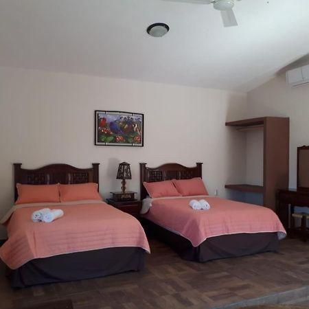 Casa Victoria Hotell Zihuatanejo Eksteriør bilde